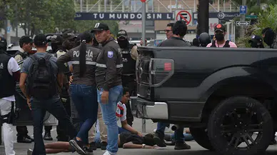 Ekvador'da silahlı grup, canlı yayın sırasında stüdyoyu bastı