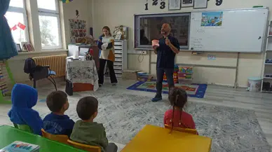 Ağız ve Diş Sağlığı Farkındalık Eğitimi İle Öğrencilere Sağlık Çocuk Dergisi Dağıtıldı