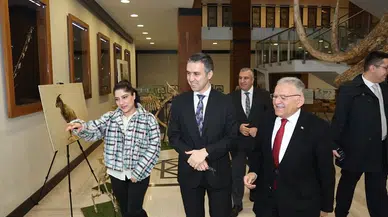Kayseri Fosil Sergisi'ne ziyaretçi akını