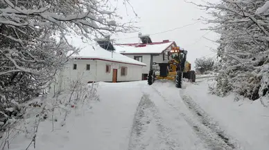 Karla Mücadelede Akçaabat Belediyesi Durmaksızın Çalışıyor