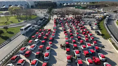 Yenikapı’da Martı çalışanları ve sürücüleri toplandı: Terör lanetlendi, şehitler anıldı