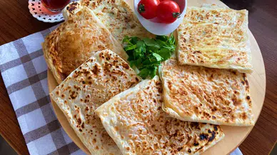 Gözleme ustalarına taş çıkartan tarif: Hazır yufka ile efsane gözleme tarifi