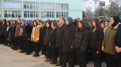 Bayburt'ta Şehitlerimiz Unutulmadı: Vali Eldivan, Öğrencilere Vatan Sevgisi Aşıladı