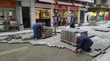 Rize'nin Çayeli ilçesinde üst yapı çalışmalarına vatandaş ve esnaftan destek