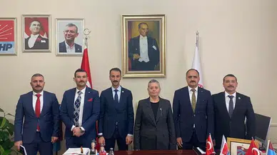 Cumhuriyet Halk Partisi Trabzon Milletvekili Sibel Suiçmez, Atanamayan Uzmanlar Derneği Başkanı Mustafa Gündeşli ve Yönetim Kurulu üyelerini ağırladı