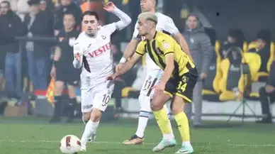 Trabzonspor'da Abdülkadir Ömür ve Umut Bozok kadro dışı bırakıldı