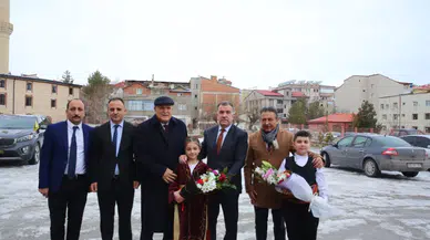 Vali Eldivan, Öğrencilerin Karne Heyecanına Ortak Oldu