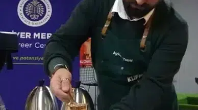 Üniversite öğrencilerine uygulamalı kahve yapım eğitimi