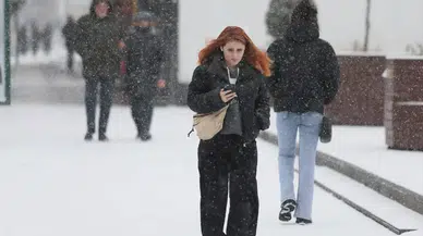Erzurum, Ardahan ve Kars'ta etkili olan kar, etrafı beyaza bürüdü