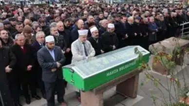 Tedavi gördüğü hastanede hayatını kaybeden iş insanı Fatih Bıyık'ın cenazesi Samsun'da toprağa verildi