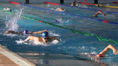 Milli yüzücüler Doha'daki Dünya Yüzme Şampiyonası öncesi Erzurum'da çalışıyor