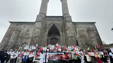 Erzurum'da Hekimler İsrail'in Gazze'ye Saldırılarını Protesto Etti