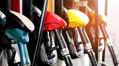 Motorine yine zam geliyor! İşte zamlı akaryakıt fiyatları...