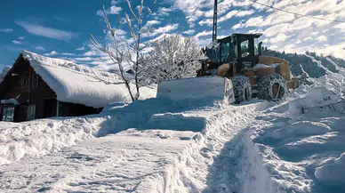 12 köy yolu ulaşıma açılmaya çalışılıyor