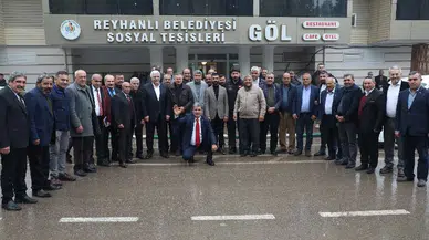 Hatay Reyhanlı'da muhtarlarla toplandı