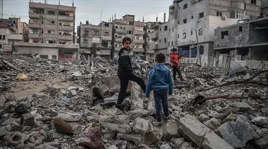 Modern zamanın en uzun işgaline tanık olan Gazze'de İsrail saldırıları 90. gününde sürüyor