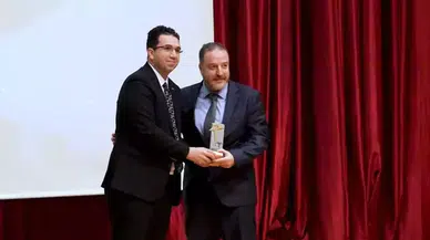 'Yılın Yenilikçi Dahili Bilimler Doktoru Ödülü' Prof. Dr. Cihangir Akgün'ün