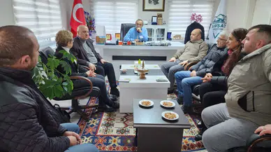 "CHP Artvin Milletvekili Uğur Bayraktutan ve İl Yönetimi Şavşat Belediye Başkanı Nihat Acar ile Buluştu"