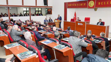 Başkan Yüce Sakarya Meclisi'nden seslendi: İlk günkü aşkla buradayız