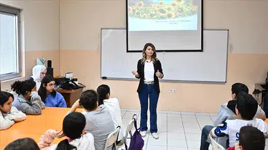 "Bağcılar'da Merhamet Büyüyor" projesi kapsamında çocuklara merhamet eğitimi veriliyor