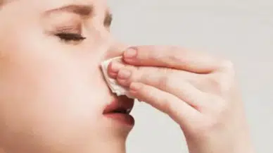 Burun kanamalarında dikkat! Buruna peçete veya pamuk sokmayın!