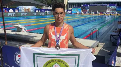 Manisalı yüzücüler Edirne'den dereceyle döndü