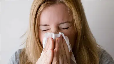 Sağlık Bakanı Fahrettin Koca, nezle ve korunma yollarına yönelik video paylaştı