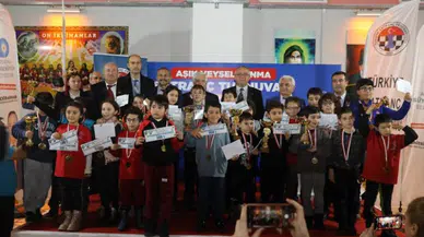 Aşık Veysel’i Anma Satranç Turnuvası düzenlendi