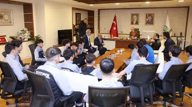 Başkan Çiftçi, şampiyon futbolcuları ağırladı