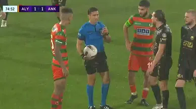 Alanyaspor-Ankaragücü maçı kısa süreliğine durdu