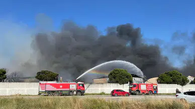 Manisa'da 7 ayda iki kez yangın çıkan geri dönüşüm tesisi mühürlendi