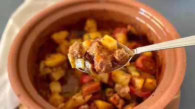 Ustalara taş çıkarın: Herkesin yapabileceği Güveç tarifi