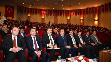 "Erzurum Valisi Mustafa Çiftçi, Türkiye Dil ve Edebiyat Derneği'nin Dilimiz Kimliğimizdir Konferansı'nda Türkçe'nin Önemini Vurguladı"