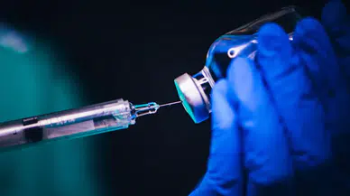 Kansere çare Biontech'ten geliyor! Alman şirket kanser aşısı için tarih verdi!