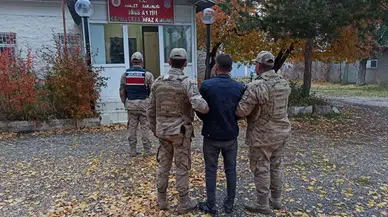 Erzurum'da jandarma, asayiş uygulamalarında aranan 20 kişiyi yakaladı