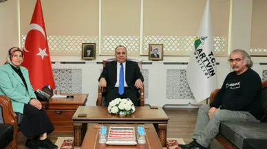 Artvin Valisi Cengiz Ünsal, şairlerle bir araya geldi