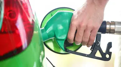 Benzine dev zam yolda