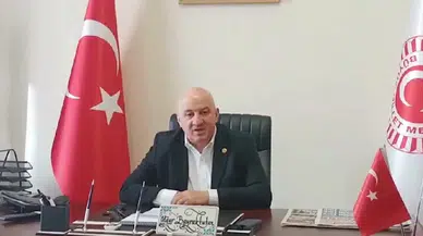 ARTVİN HOPA’DA SEBZE YÜKLÜ KAMYONET TIRA ÇARPTI…