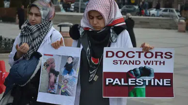 Erzurum'da Hekimler ve Sağlık Çalışanları İsrail'in Saldırılarını Protesto Etti