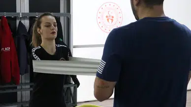 Milli para yüzücü Sümeyye Boyacı, olimpiyat madalyası hayalini Paris'te gerçekleştirmek istiyor