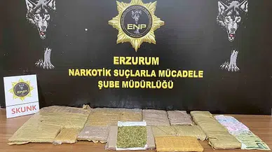 Erzurum'da aracında 8 kilogram uyuşturucu bulunan zanlı tutuklandı
