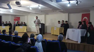 Fındıklı'da "Liseler Arası Siyer-i Nebi Bilgi Yarışması" düzenlendi
