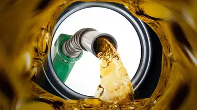 Petrol geriliyor! Benzin fiyatı ve motorin fiyatları için indirim, zam var mı? PETDER verileri yayımladı