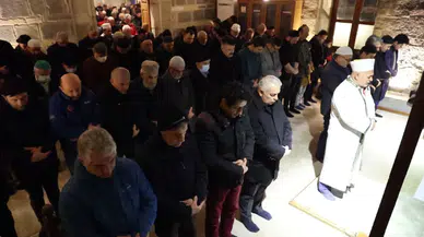 Trabzon'da depremde hayatını kaybedenler için dua edildi