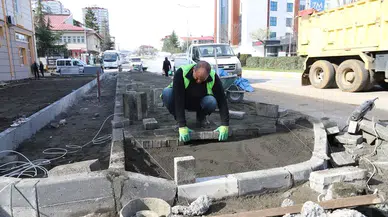 Vakfıkebir Belediyesi, Gülbahar Hatun Caddesi'nde Düzenleme ve Peyzaj Projesini Sürdürüyor