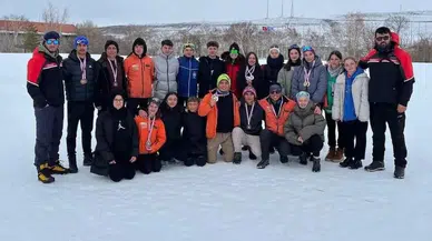 Çamlıhemşin Belediyesi kayak takımından büyük başarı