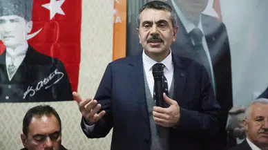Bakan Tekin Erzurum mitinginde konuştu: 31 Mart'ta yine Cumhur İttifakı'nın arkasında dimdik durmazsak...