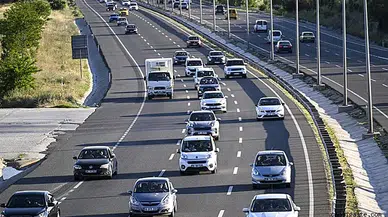 Kara Yollarında Yapım ve Bakım Çalışmaları Devam Ediyor