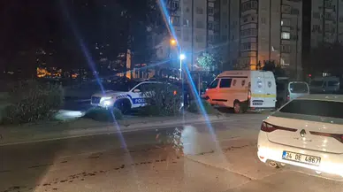 İstanbul-Bahçelievler'de polisin 'dur' ihtarına uymayan otomobilden uzun namlulu silahlar çıktı