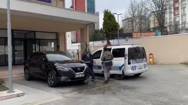 Beylikdüzü’nde polis süsü verip, 285 bin liralık ziynet eşyasıyla kaçtılar
